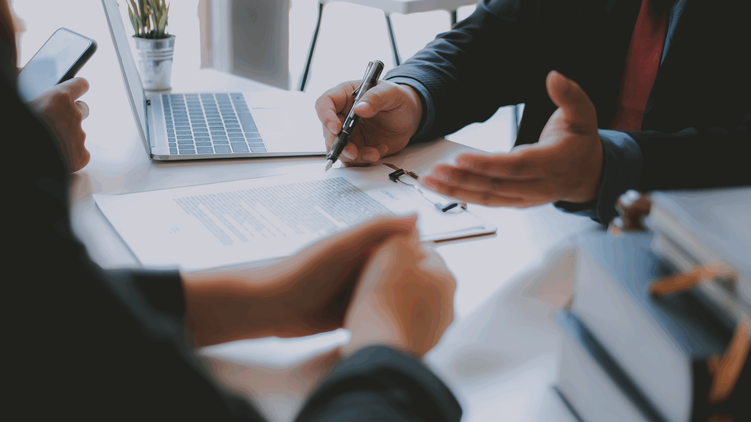Consulenza gratuita per danni contrattuali e polizze assicurative